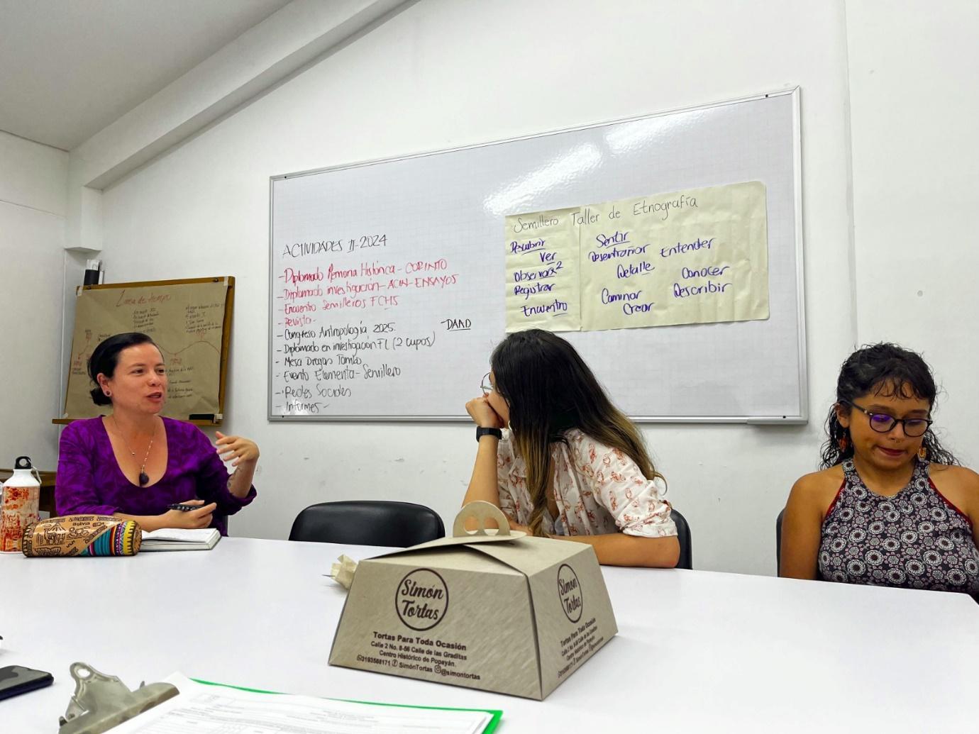 C:\Users\Lia\Downloads\foto+3 (2).jpeg