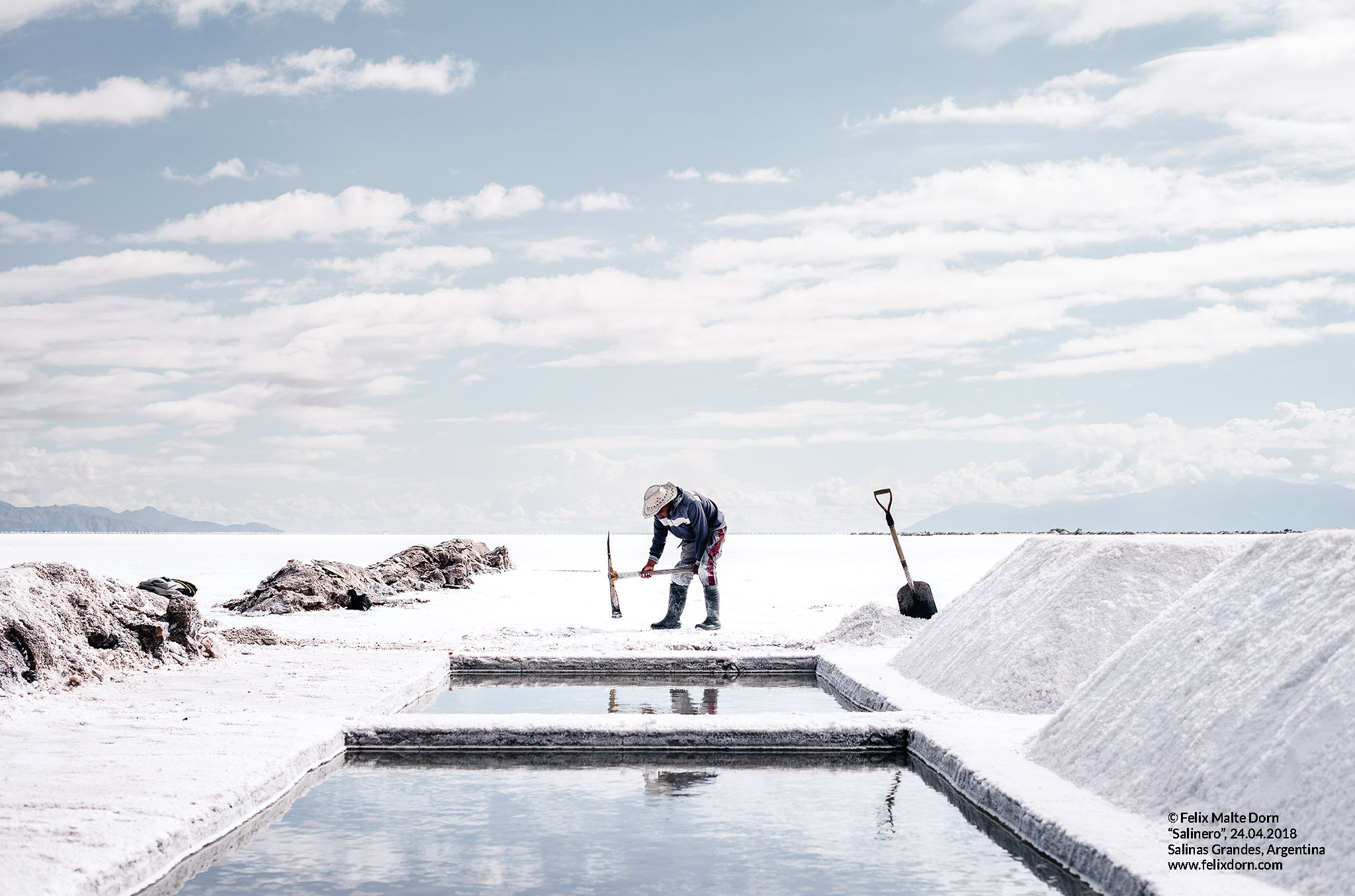 “Salinero” de Felix Dorn, Abril 2018, Salinas Grandes. https://felixdornphotography.pixieset.com/altiplano/